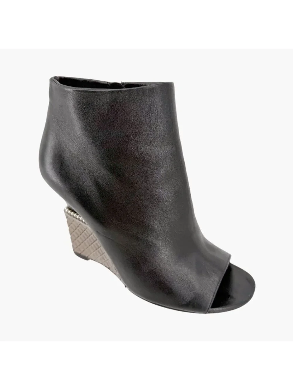 Chanel CC Pearl Quilted Wedge Ankle Booties Black Leather Size 39 US 8-8.5